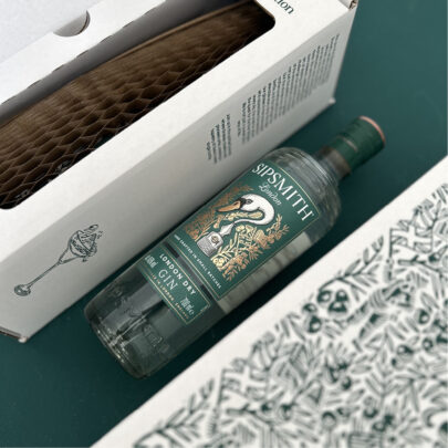 Flexi-Hex bespoke white and green Window Box packaging for Sipsmith Gin