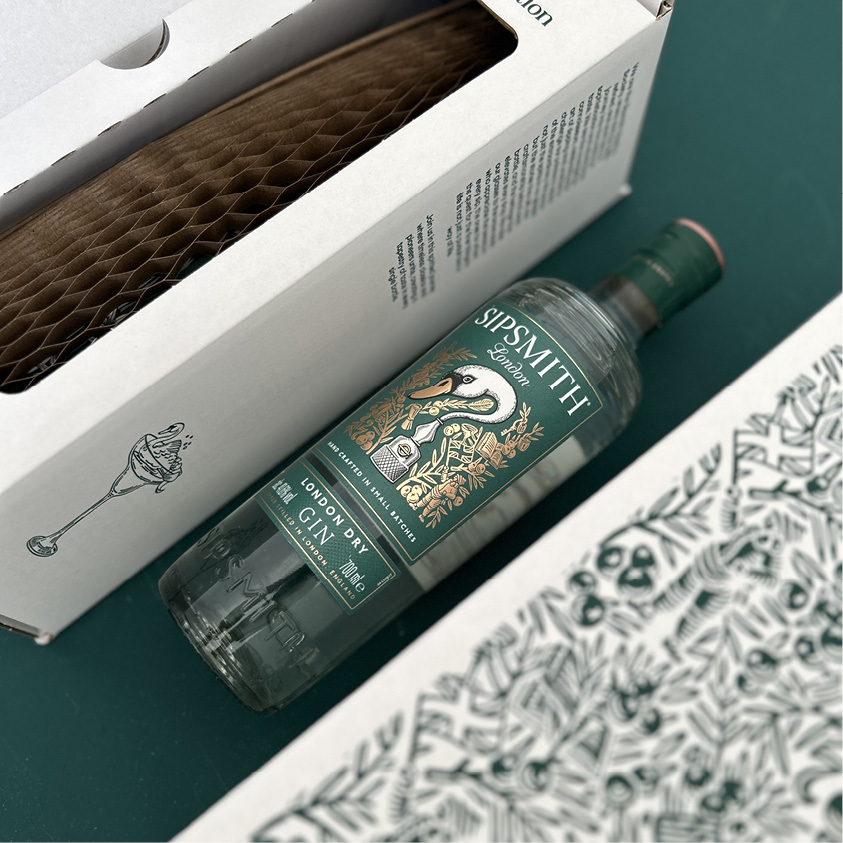 Flexi-Hex bespoke white and green Window Box packaging for Sipsmith Gin